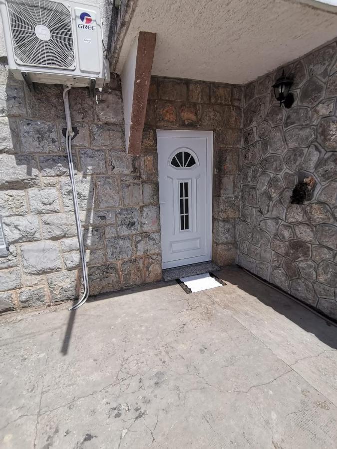 Trilj Apartman Jurika Экстерьер фото